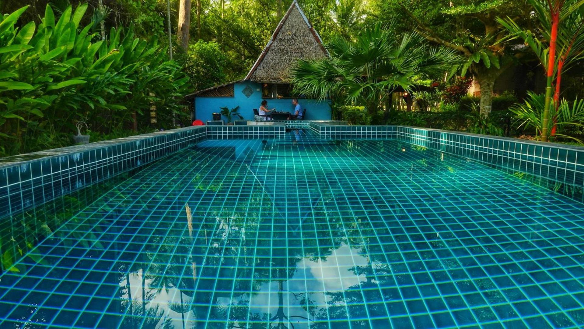 Leeloo Paradise Khanom Exteriör bild