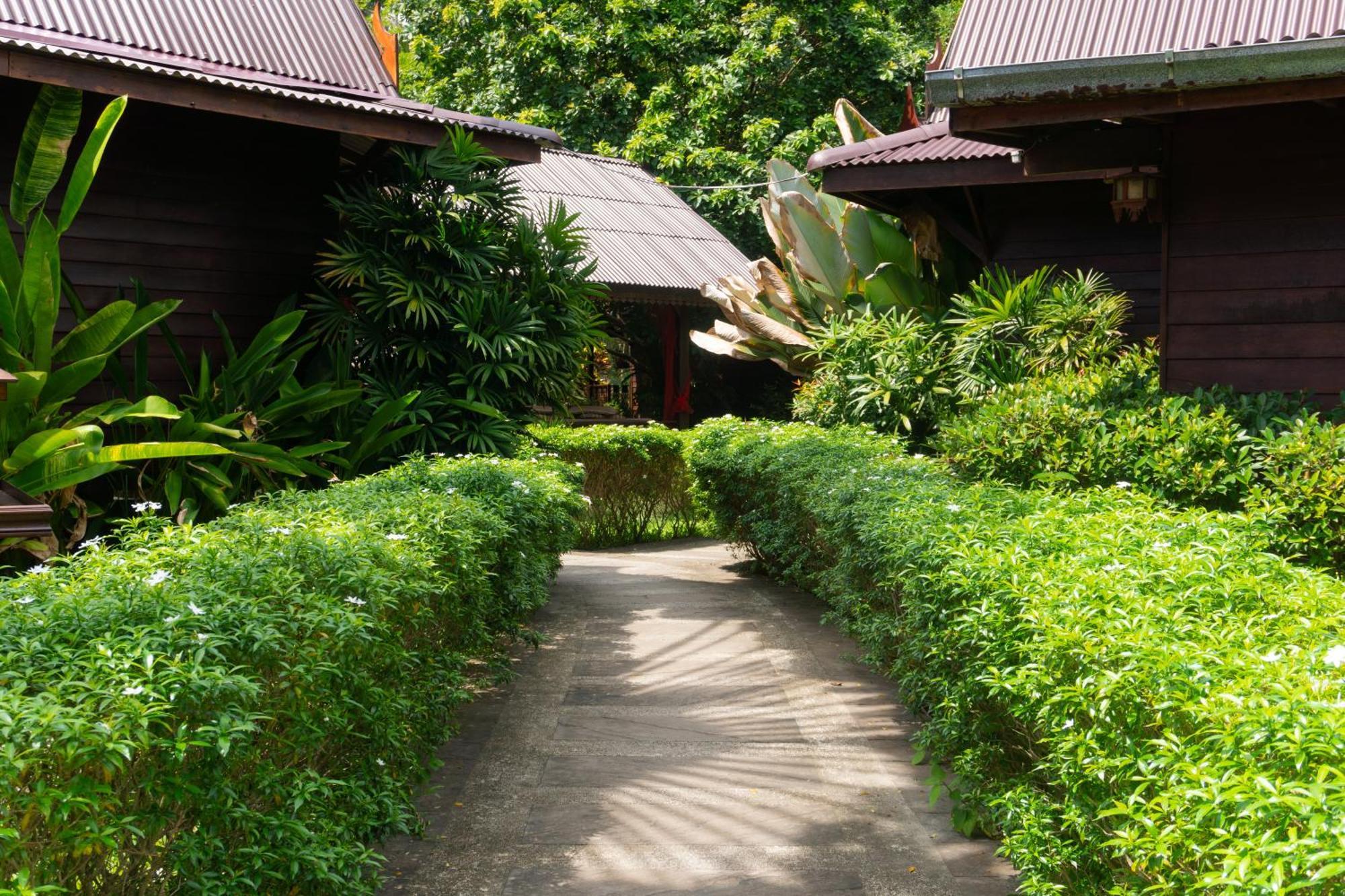 Leeloo Paradise Khanom Exteriör bild